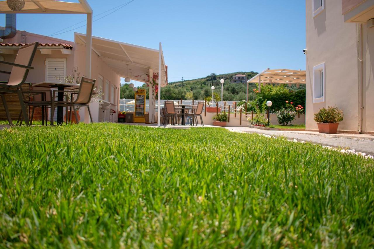 Evdokia Αpartments & Dimitra Village Agia Marina Eksteriør bilde