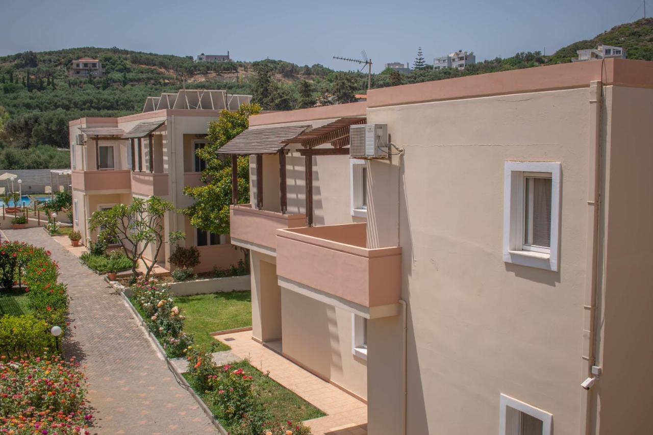 Evdokia Αpartments & Dimitra Village Agia Marina Eksteriør bilde
